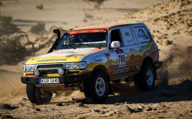 Rajd Dakar 2026 rozpoczęty. Mocny polski akcent w Dakar Classic już na starcie