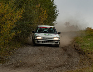 Robert Luty i Marcin Celiński (Subaru Legacy 4WD) w 66. Rajdzie Wisły uplasowali się na 5. miejscu i nie obronili prowadzenia w Historycznej Klasyfikacji Generalnej (fot. Jakub Rozmus)